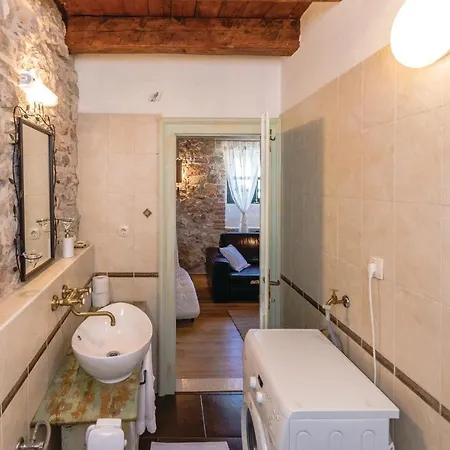 Beautiful Home In Preko With 2 Bedrooms, Sauna And Internet Holiday home