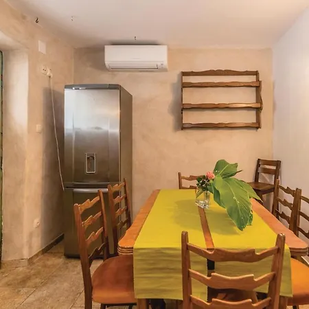 Beautiful Home In Preko With 2 Bedrooms, Sauna And Internet
