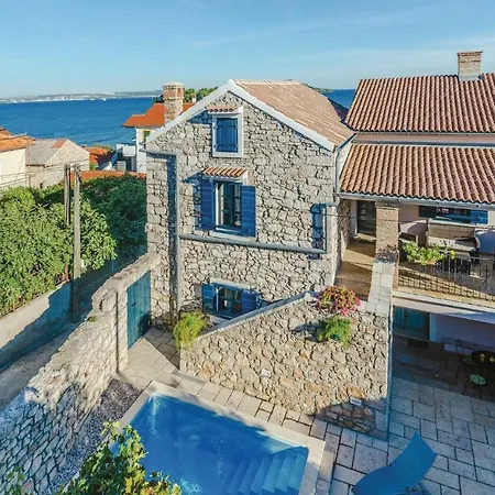 Beautiful Home In Preko With 2 Bedrooms, Sauna And Internet Holiday home Preko